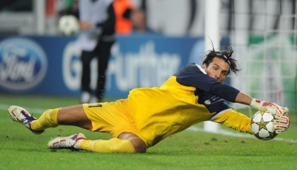 爱游戏娱乐网址-英超球队通过视频语言分析提升集体战术会议效率，英超当下最流行的战术打法, 或将引领世界足球潮流!