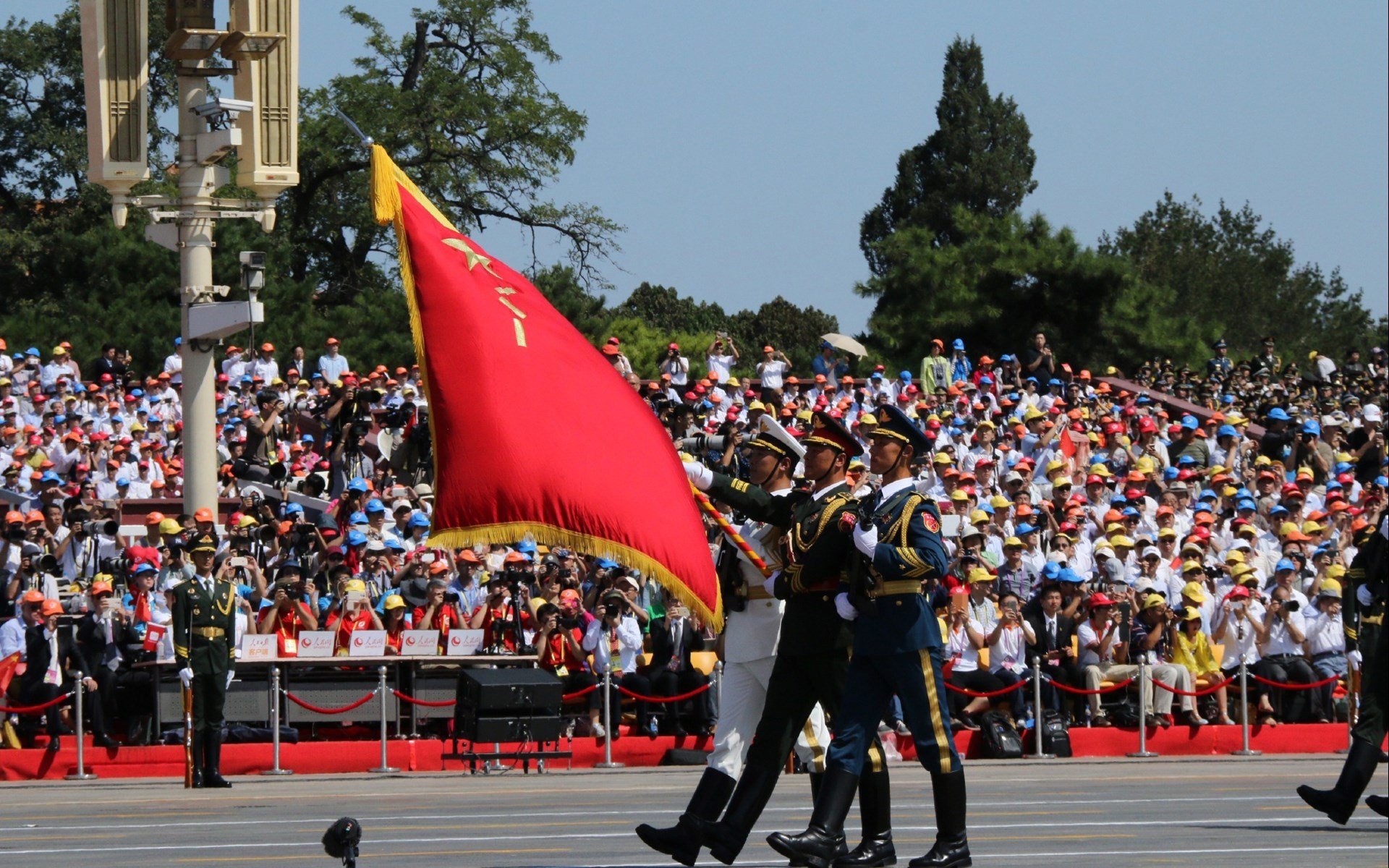 青少年足球竞赛持续升温，基层足球人才储备逐步丰富，青少年足球选拔