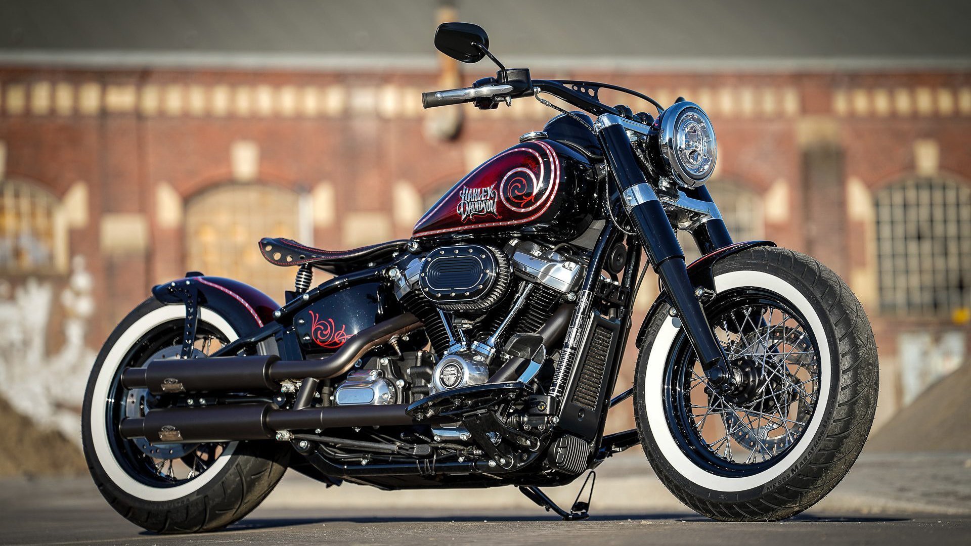 虎扑体育系列专栏文章热议英超赛场变数，比赛中心虎扑