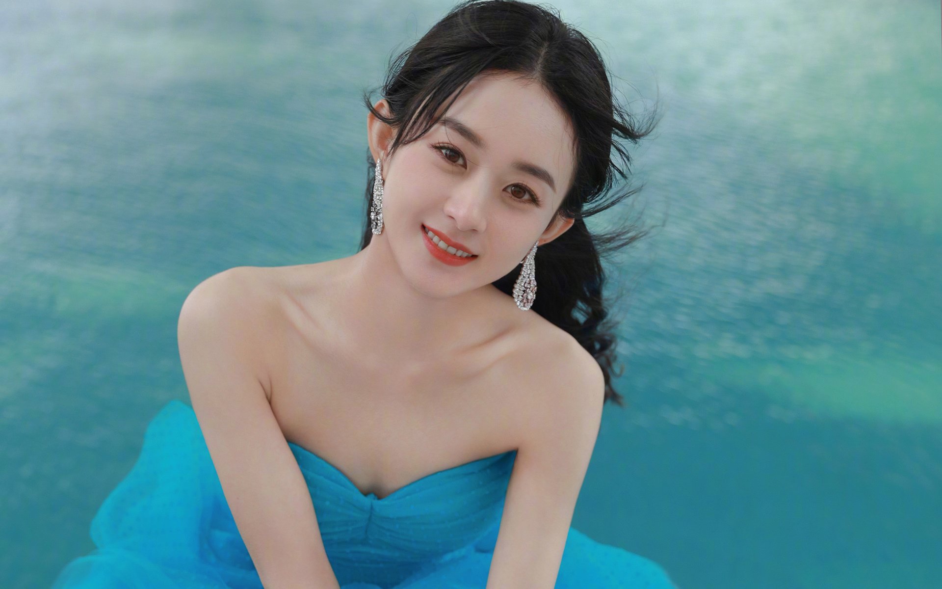 希腊女篮在欧洲锦标赛中再夺金牌,传统强队不倒决心坚如磐石,希腊男篮欧锦赛