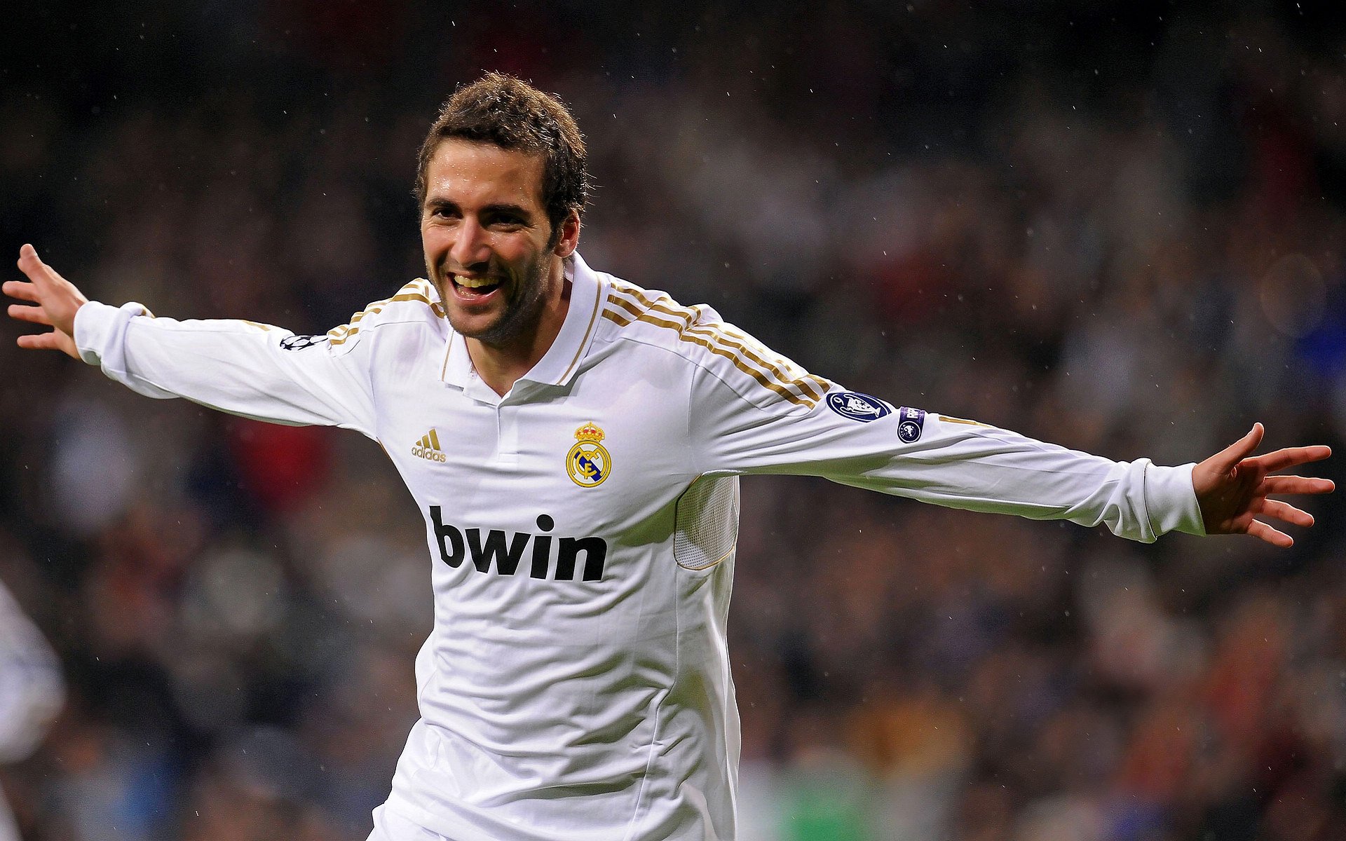 德甲速度与力量:攻防节奏快如闪电!,德甲强度