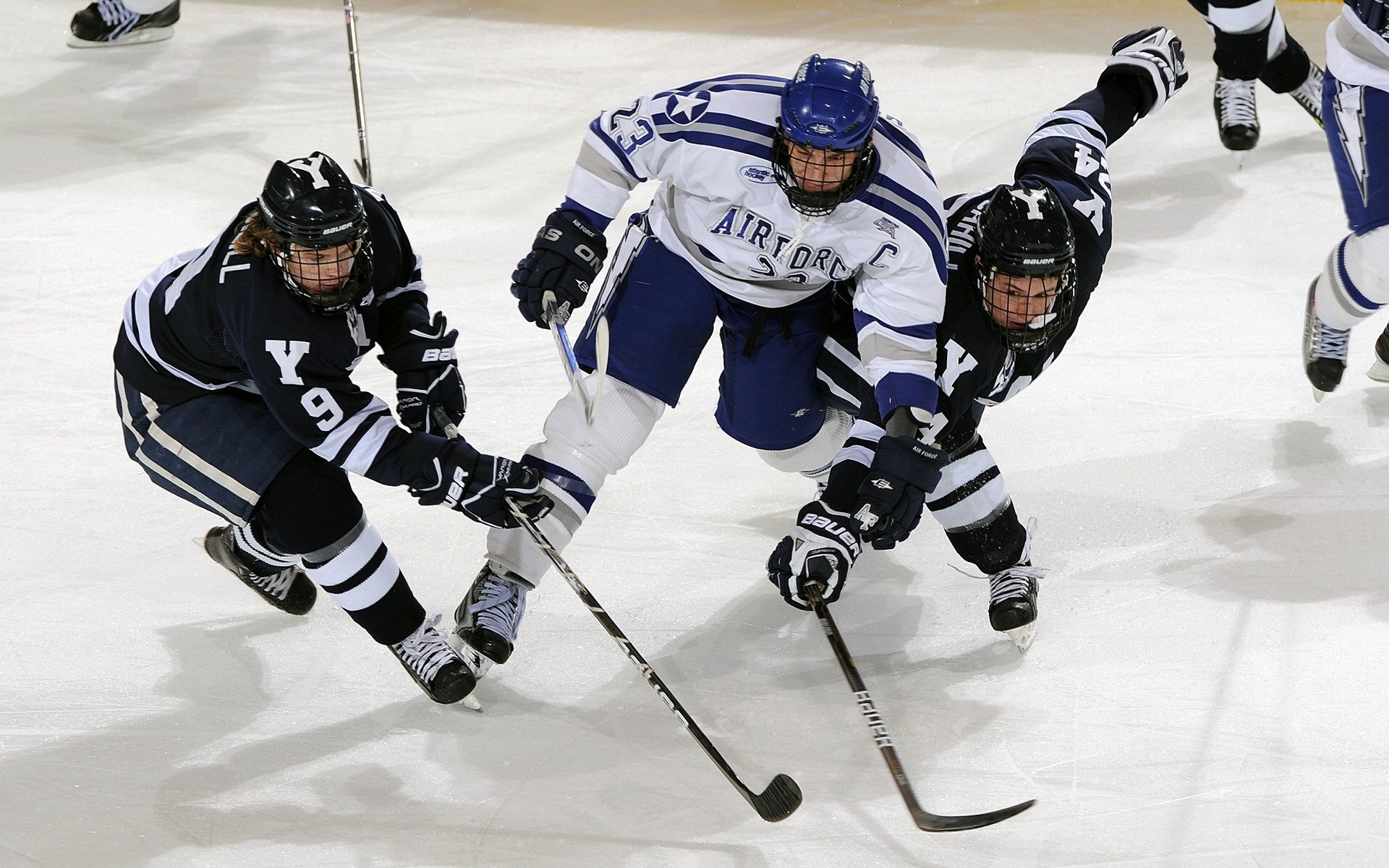 国际足球赛事：不同国家的赛事组织和创新尝试，国际足球比赛的比赛时间是多少